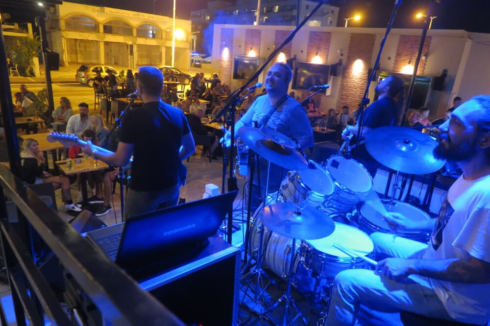 Q Cocktail Bar Protaras