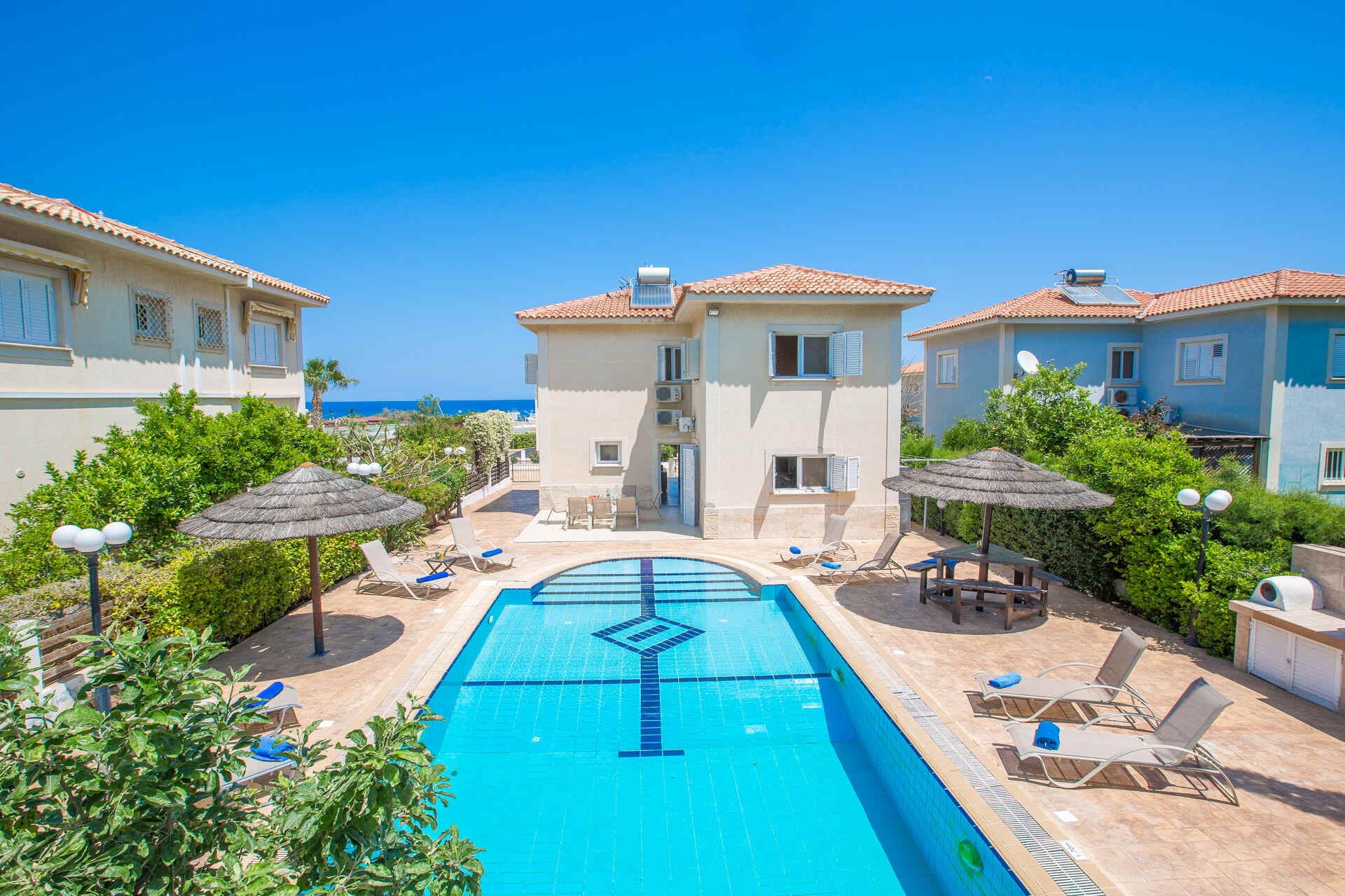 Villa Dora - 4 bedroom villa in Fig Tree Bay, Famagusta, Cyprus - photo 8