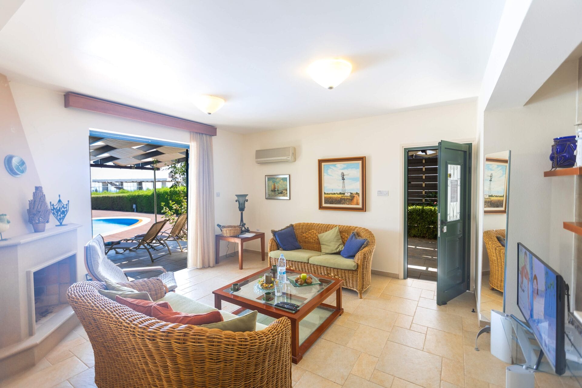 Villa Elyse - 3 bedroom villa in Cape Greco, Famagusta, Cyprus - photo 12