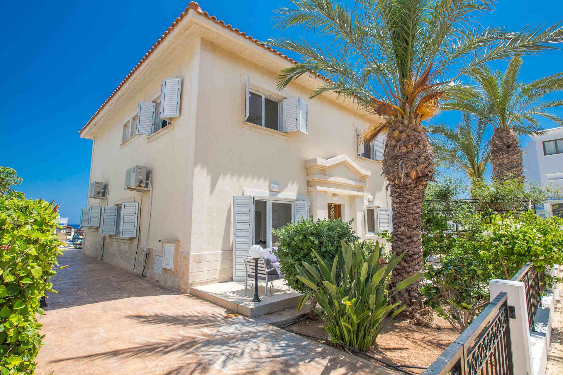 Villa Irene - 4 bedroom villa in Cape Greco, Famagusta, Cyprus - photo 10