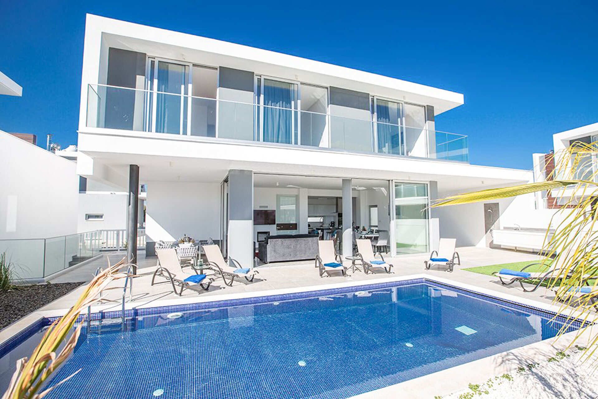 Villa Jasper - 5 bedroom villa in Pernera, Famagusta, Cyprus - photo 2