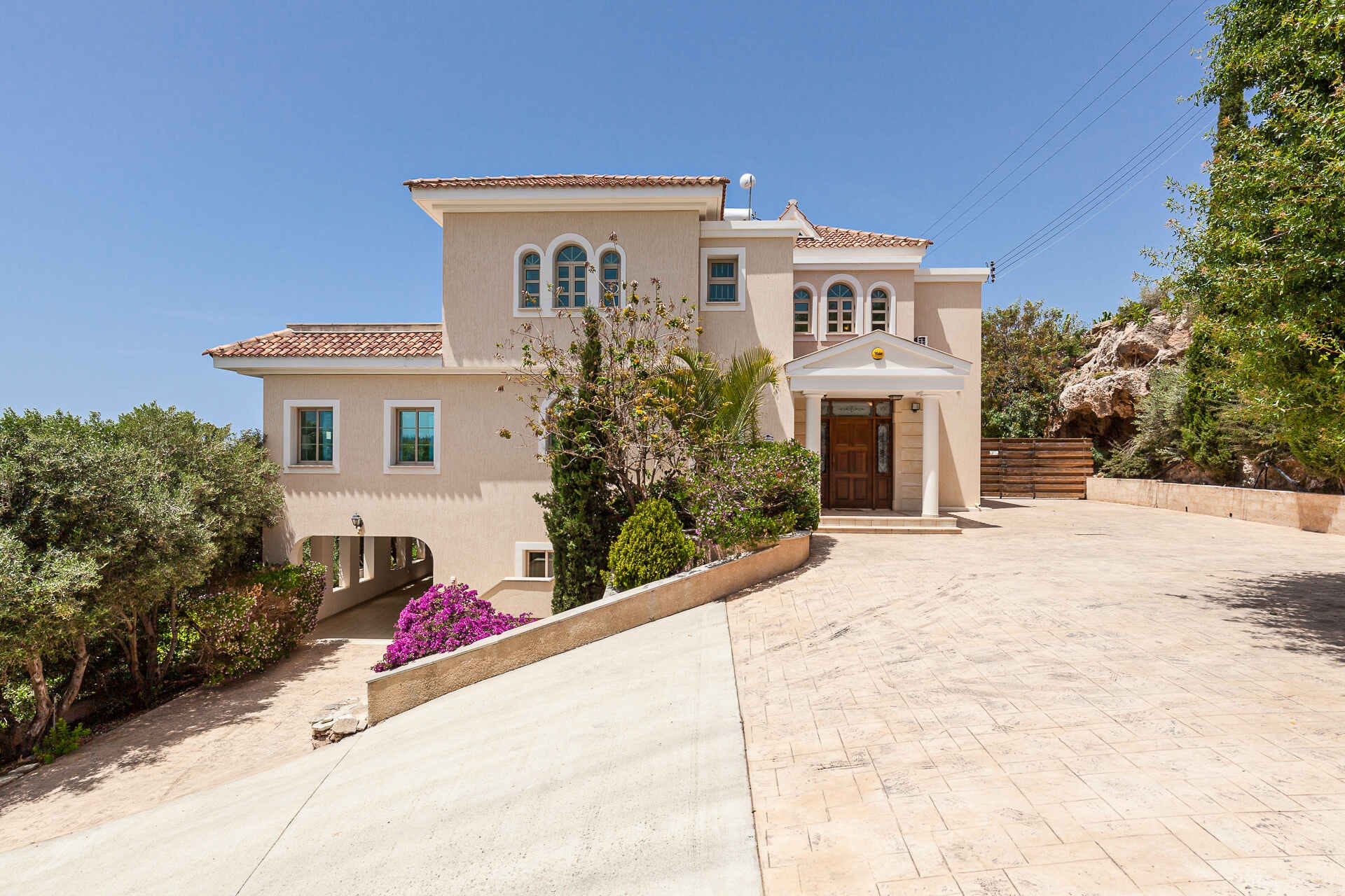 Villa Sarah - 7 bedroom villa in Potima Bay, Paphos, Cyprus - photo 2
