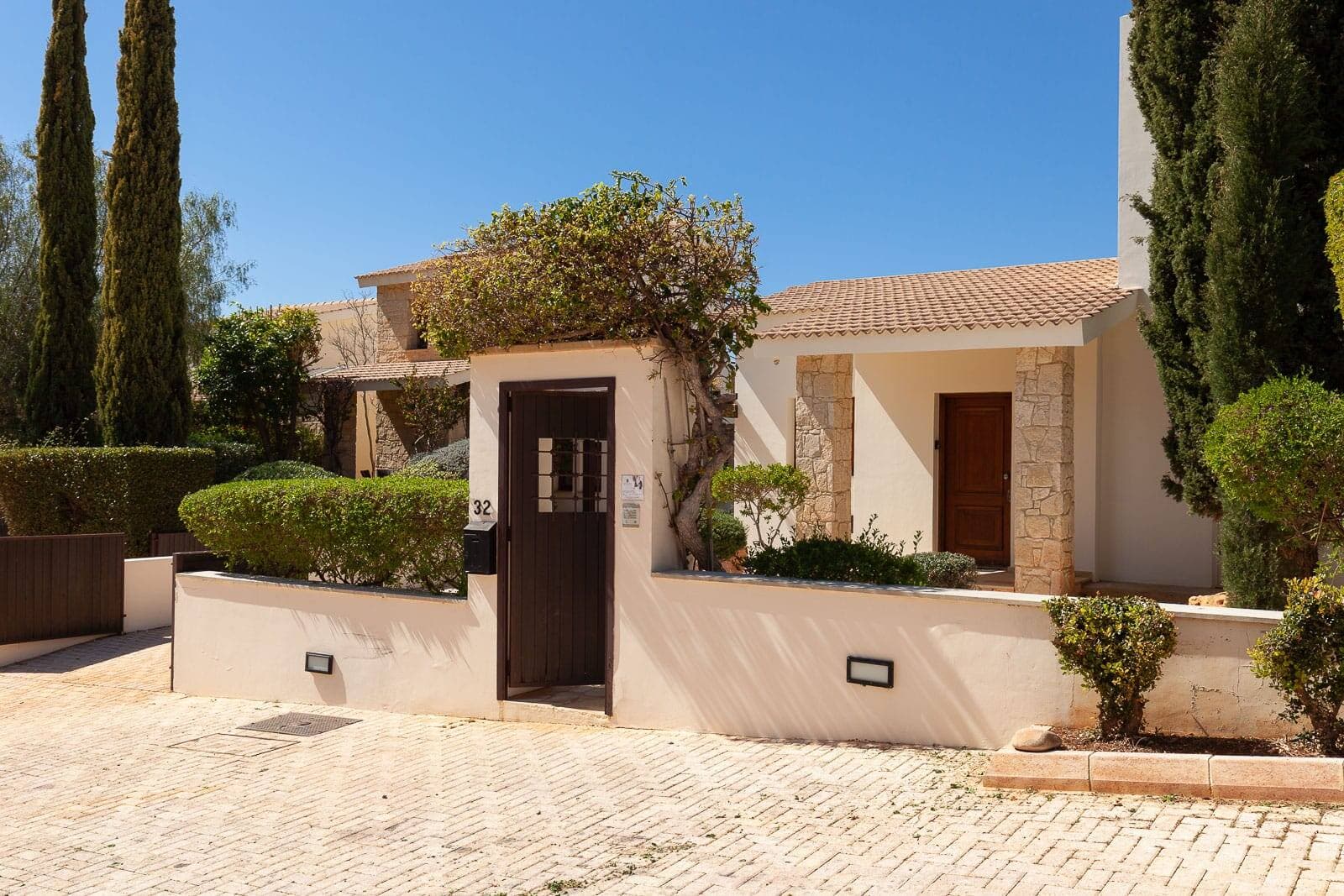 Villa Dazzle - 2 bedroom villa in Aphrodite Hills, Paphos, Cyprus - photo 2