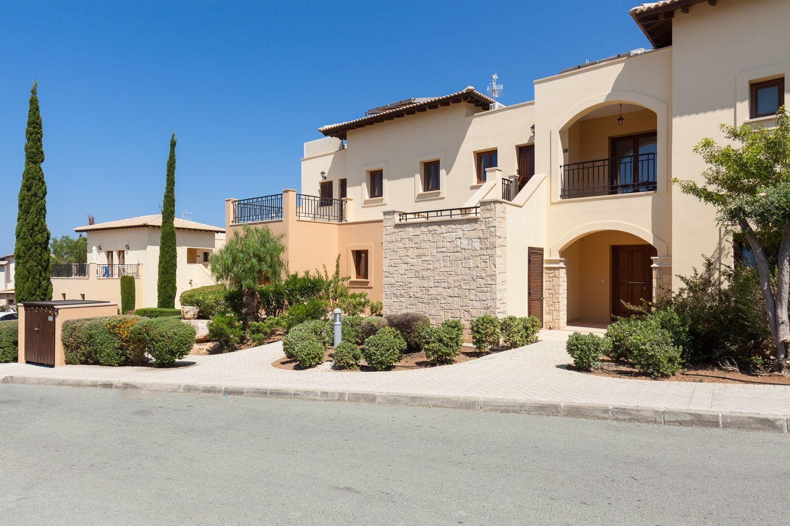 Villa Dusk - 3 bedroom villa in Aphrodite Hills, Paphos, Cyprus - photo 1