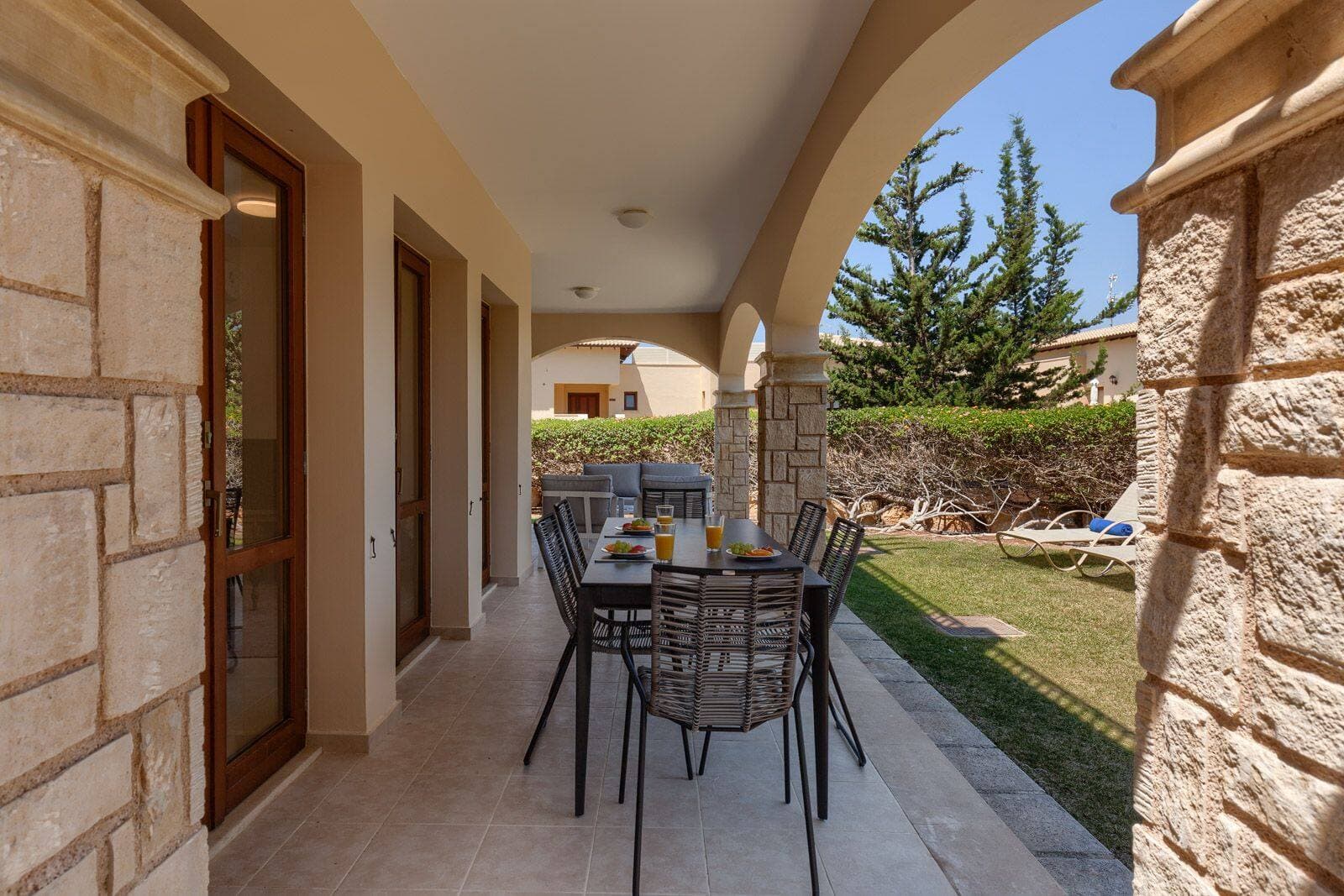 Villa Dusk - 3 bedroom villa in Aphrodite Hills, Paphos, Cyprus - photo 5