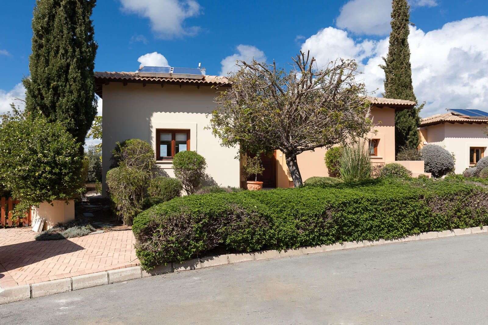 Villa Elegance - 3 bedroom villa in Aphrodite Hills, Paphos, Cyprus - photo 1