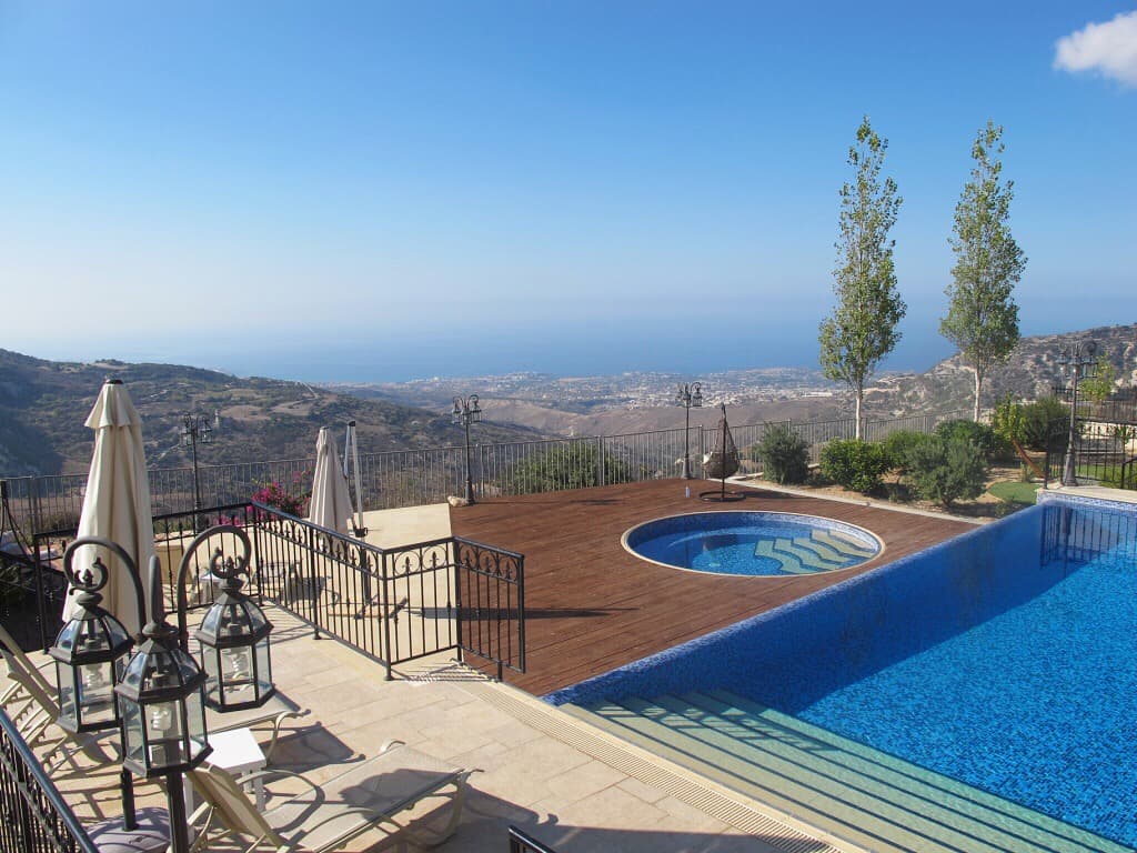 Villa Falcons View - 5 bedroom villa in Kathikas, Paphos, Cyprus - photo 3