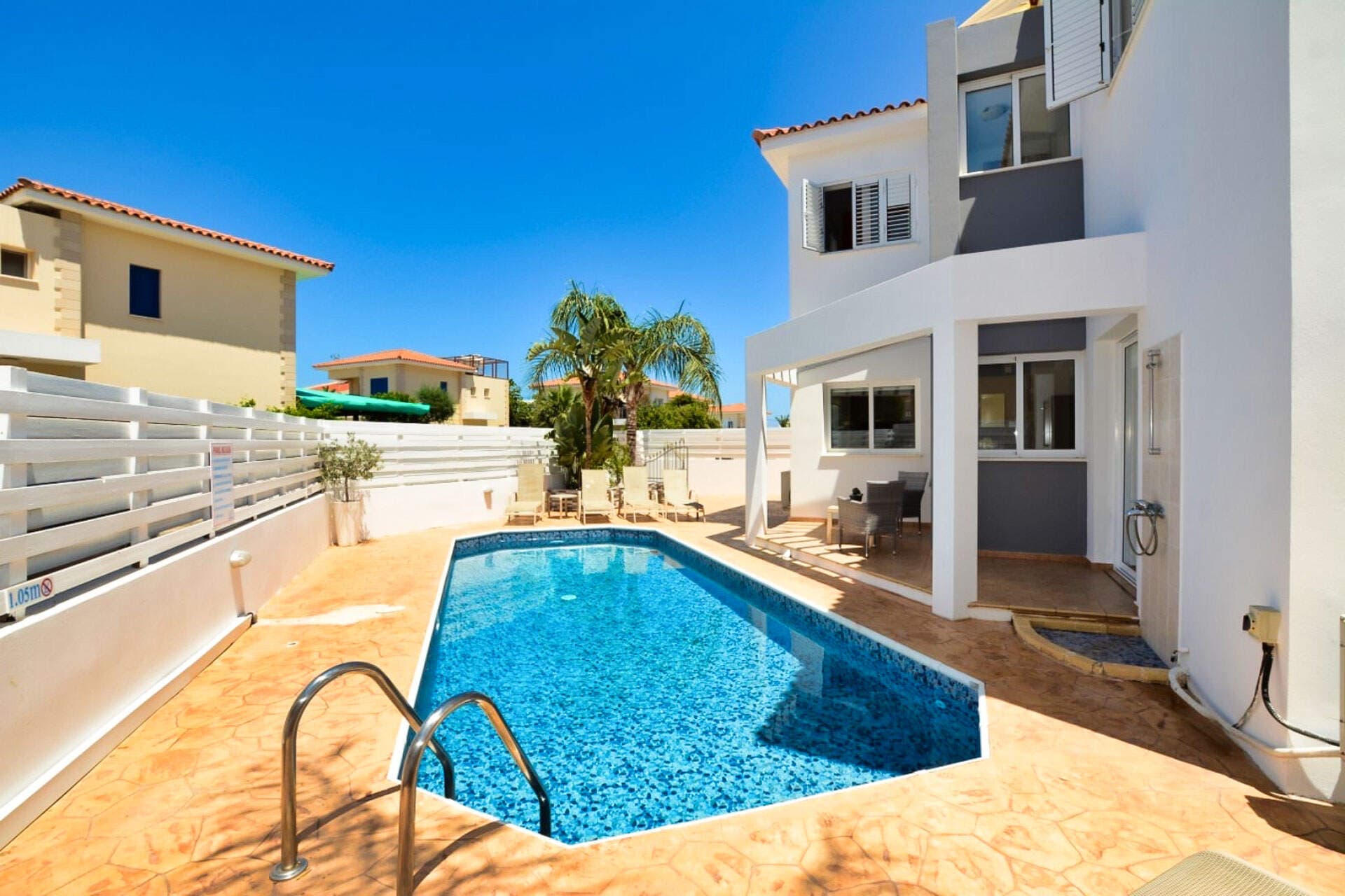 Villa Monroe - 4 bedroom villa in Pernera, Famagusta, Cyprus - photo 2
