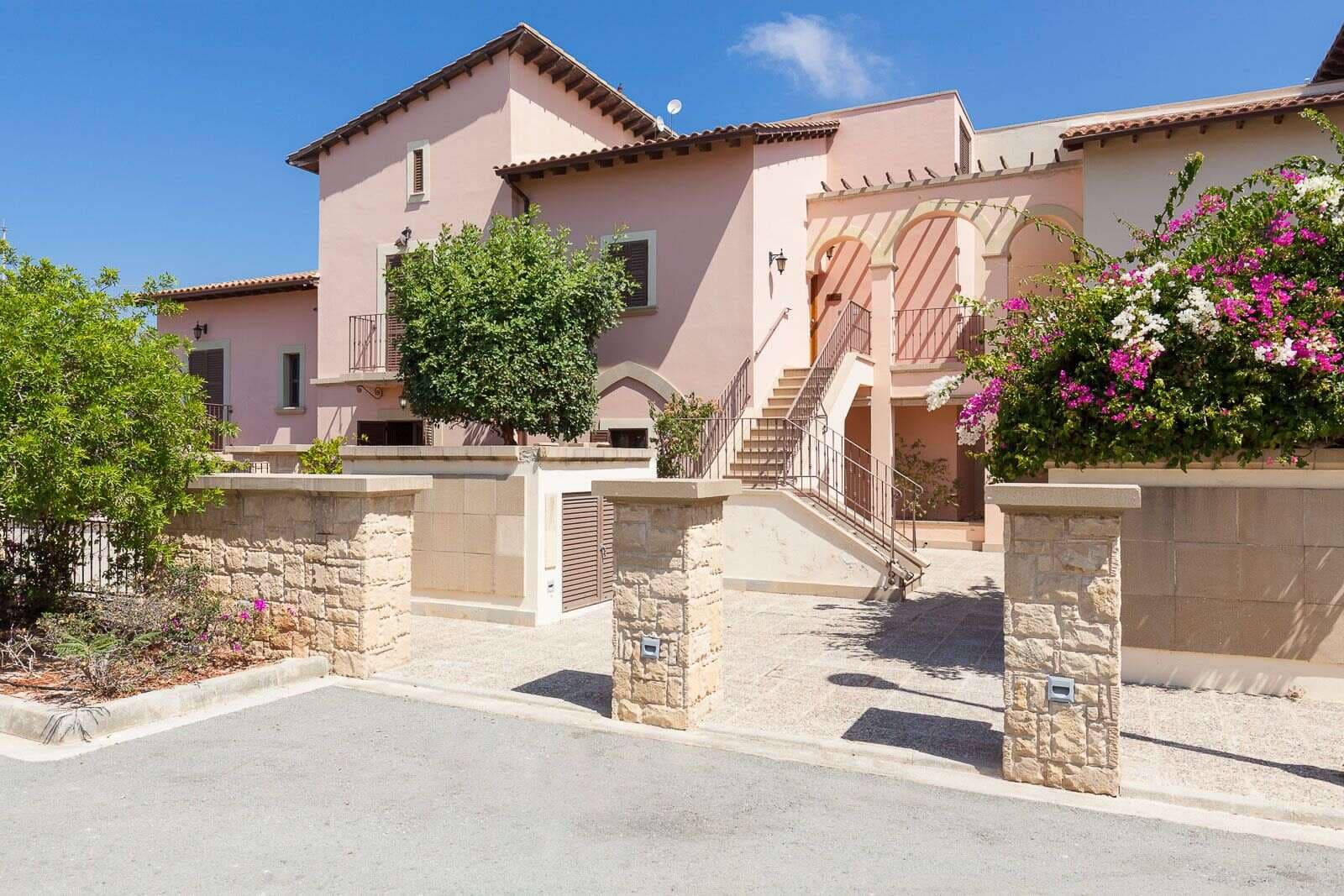Villa Opaline - 2 bedroom villa in Aphrodite Hills, Paphos, Cyprus - photo 1