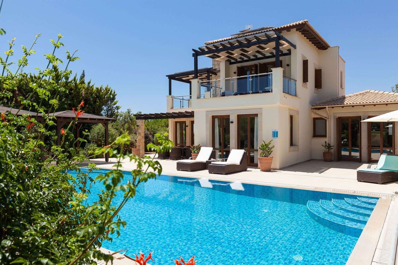 Villa Solaris - 4 bedroom villa in Aphrodite Hills, Paphos, Cyprus - photo 4